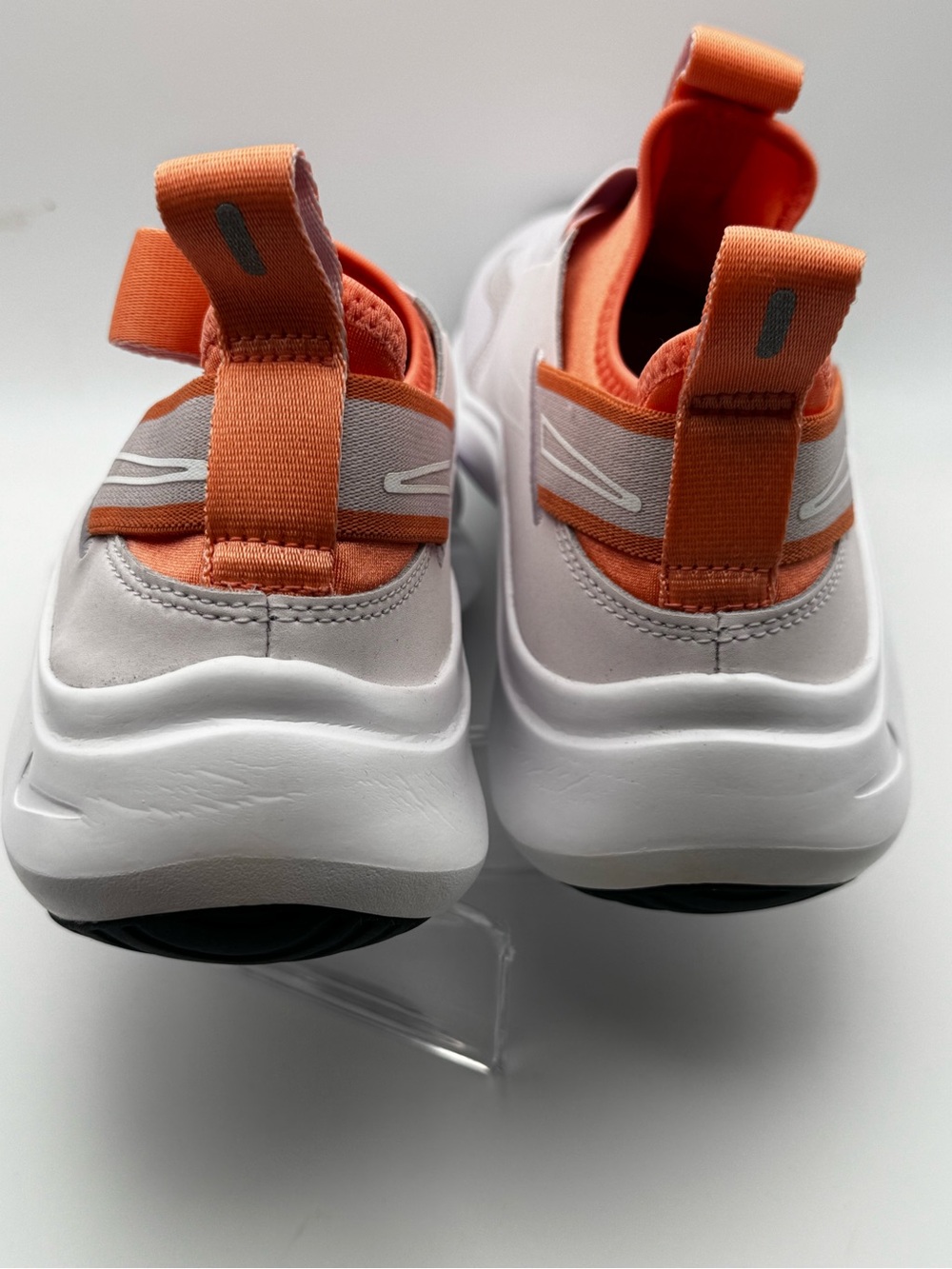 Nike Girls Flex Slip-On Sneakers in Peach and White size 6Y - Picture 4 of 6